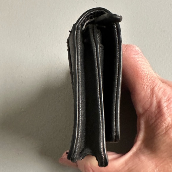 Authentic Kate Spade Wallet - Picture 9 of 13